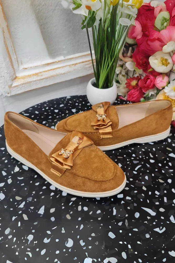 Suede Bow Buckle Round Toe Sneakers